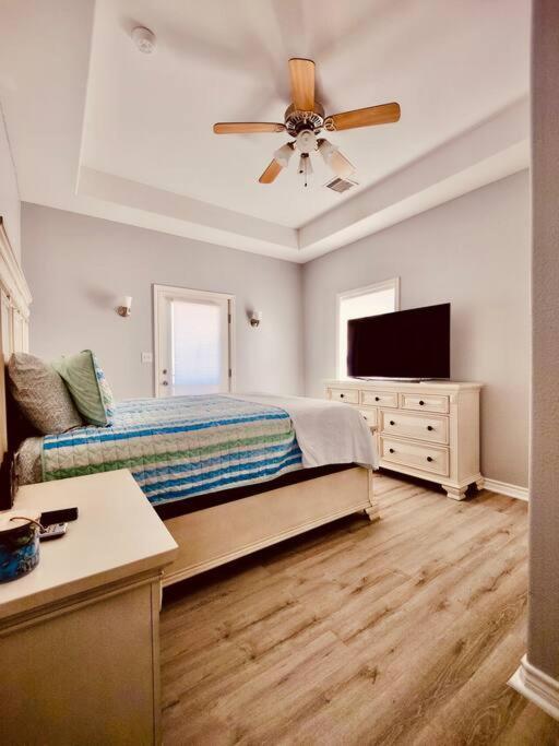 Bolivar Peninsula Sunny Delight - Sleeps 10 - Generous Space! מראה חיצוני תמונה