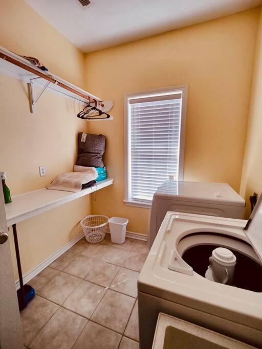 Bolivar Peninsula Sunny Delight - Sleeps 10 - Generous Space! מראה חיצוני תמונה
