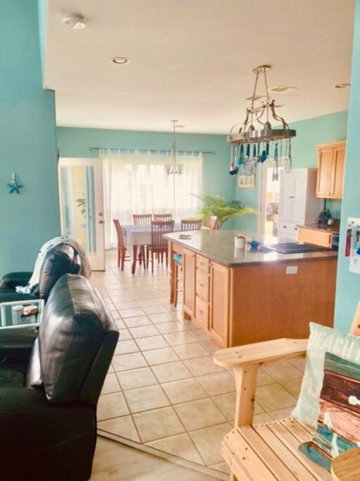 Bolivar Peninsula Sunny Delight - Sleeps 10 - Generous Space! מראה חיצוני תמונה