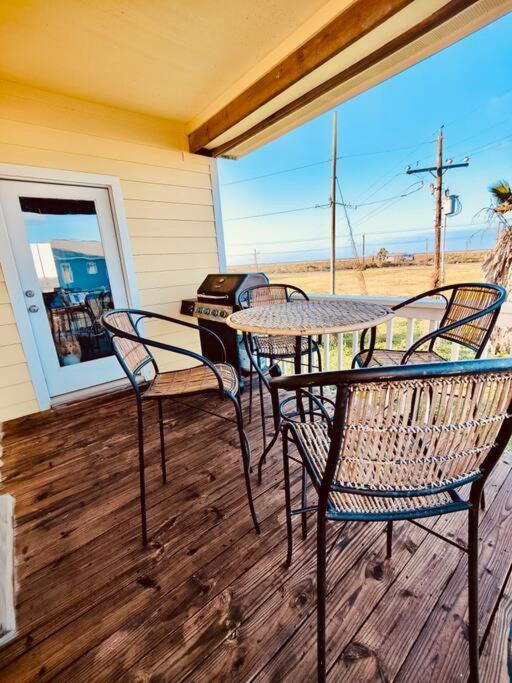 Bolivar Peninsula Sunny Delight - Sleeps 10 - Generous Space! מראה חיצוני תמונה