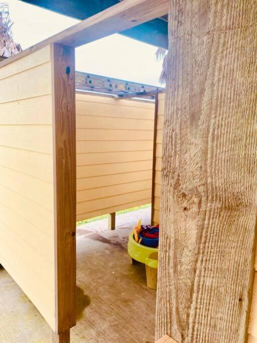 Bolivar Peninsula Sunny Delight - Sleeps 10 - Generous Space! מראה חיצוני תמונה